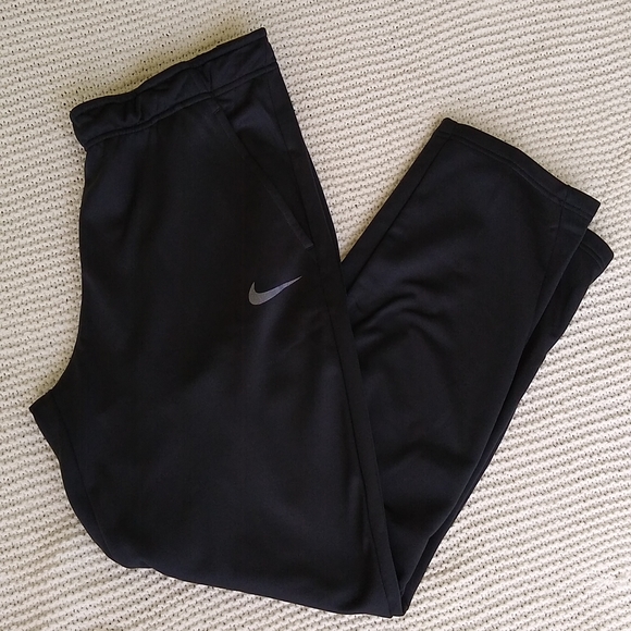 Nike Therma Sweatpants - Picture 4 of 12